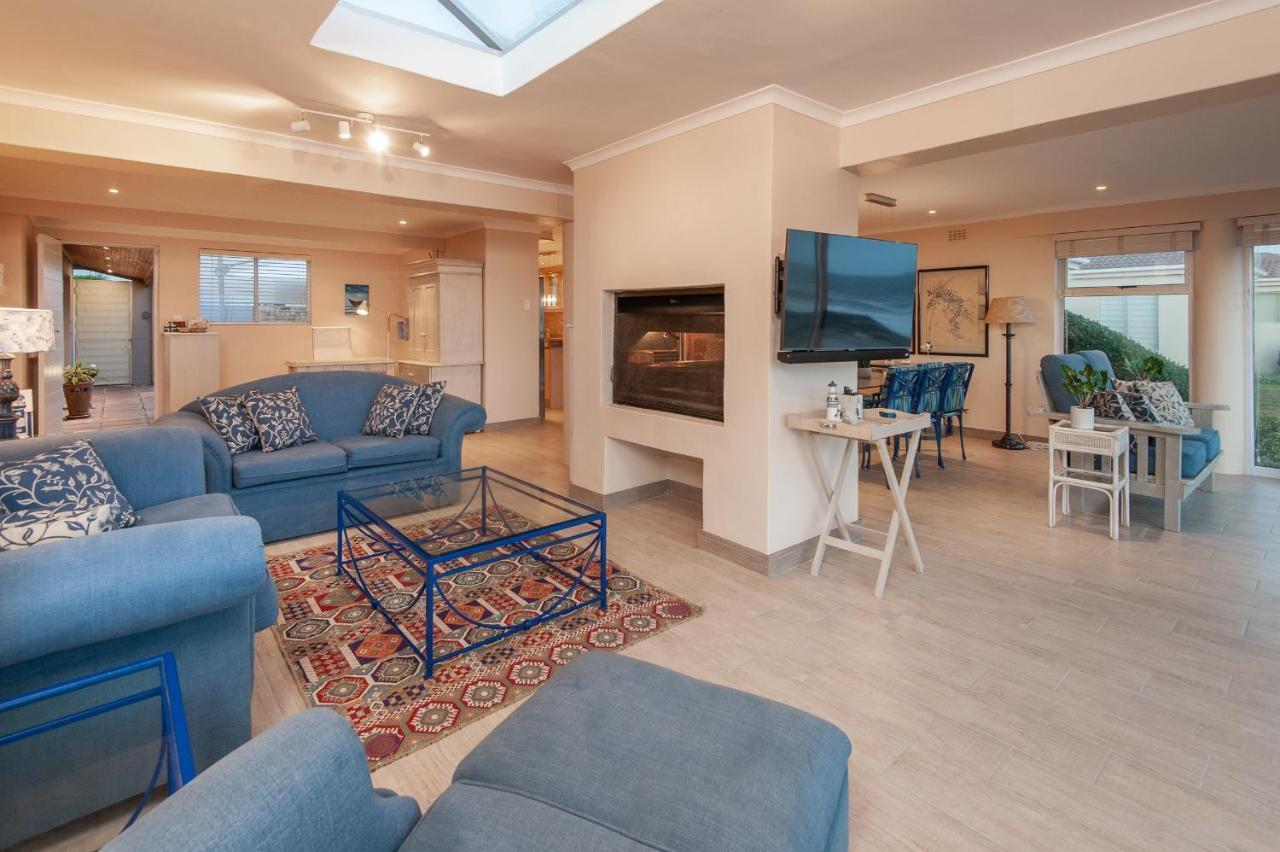 Hermanus Haven, Entire Home, On The Sea, Private Pool, Secure Bagian luar foto