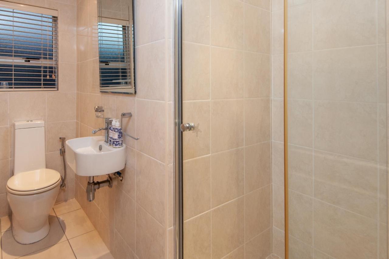 Hermanus Haven, Entire Home, On The Sea, Private Pool, Secure Bagian luar foto